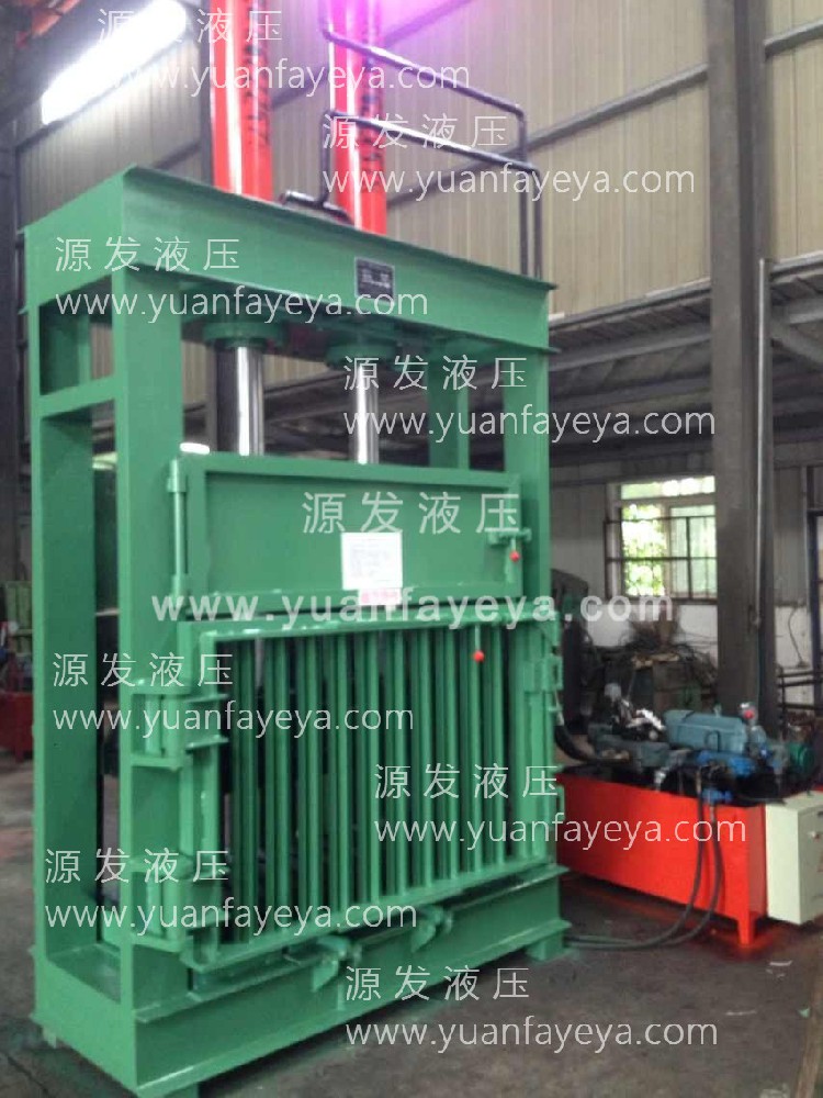 120噸壓力卷筒布打包機(jī)（側(cè)進(jìn)料）