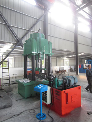 FYD1000四柱圓鋼液壓機(jī)